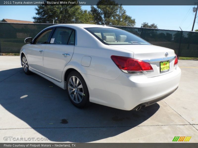 Blizzard White Pearl / Ivory 2011 Toyota Avalon Limited