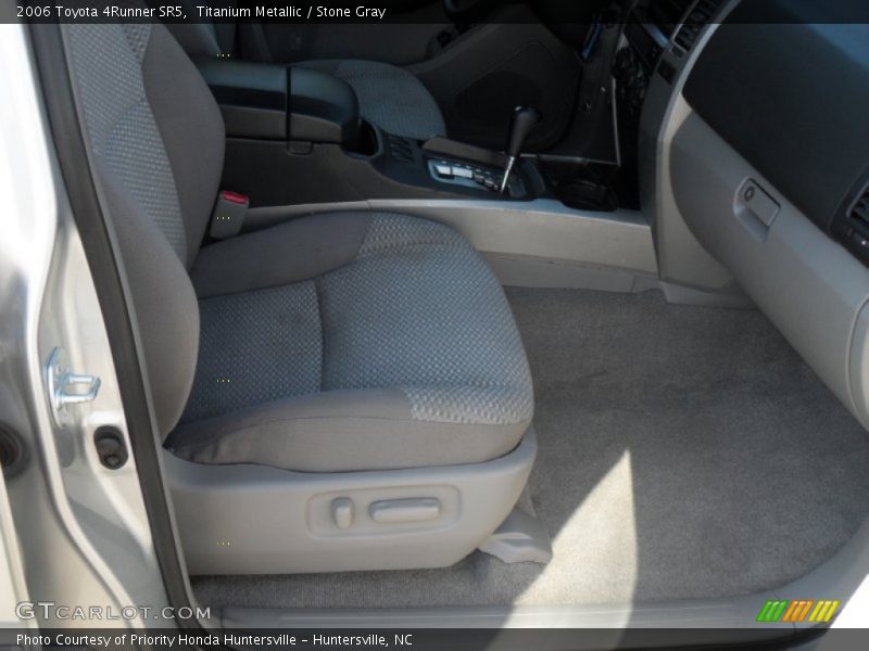 Titanium Metallic / Stone Gray 2006 Toyota 4Runner SR5