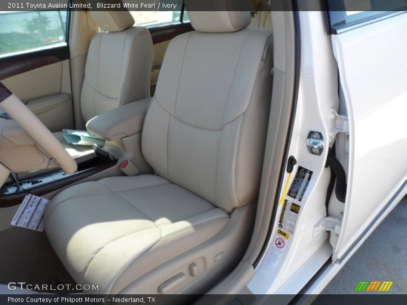 Blizzard White Pearl / Ivory 2011 Toyota Avalon Limited