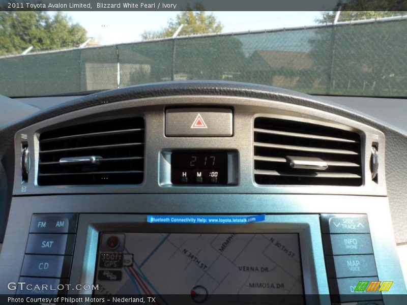 Blizzard White Pearl / Ivory 2011 Toyota Avalon Limited
