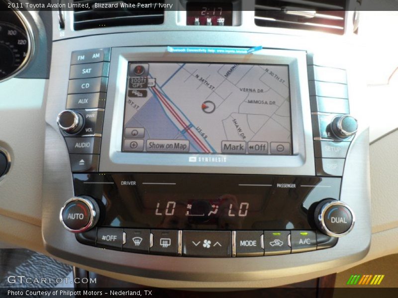 Blizzard White Pearl / Ivory 2011 Toyota Avalon Limited
