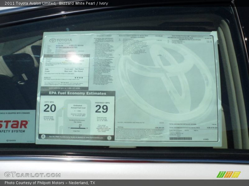Blizzard White Pearl / Ivory 2011 Toyota Avalon Limited