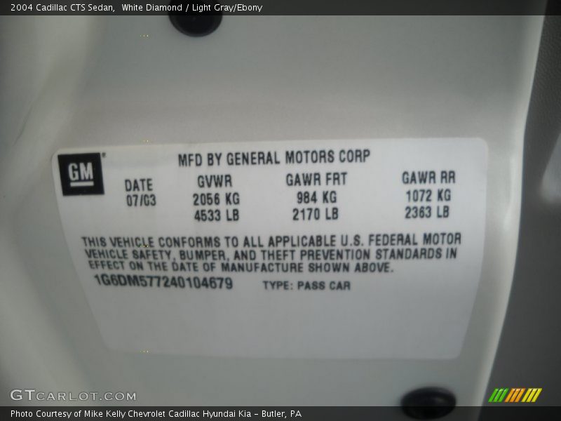 White Diamond / Light Gray/Ebony 2004 Cadillac CTS Sedan