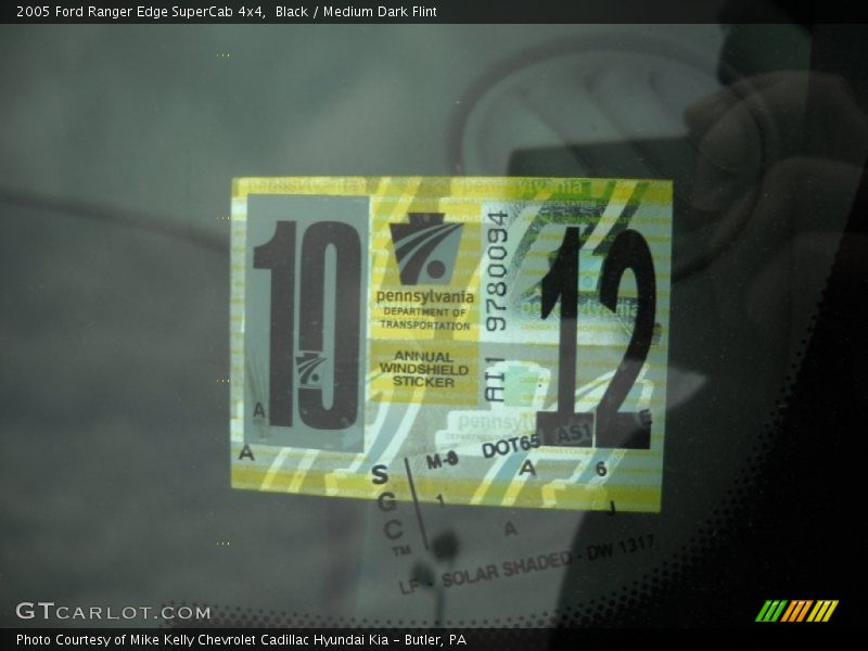 Black / Medium Dark Flint 2005 Ford Ranger Edge SuperCab 4x4