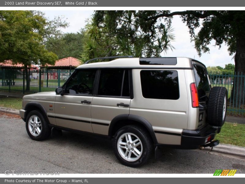 White Gold / Black 2003 Land Rover Discovery SE7