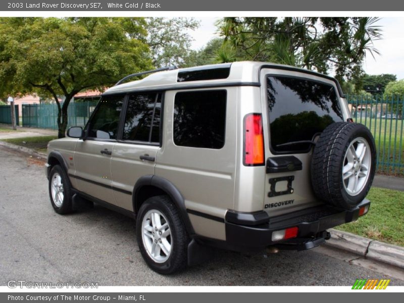 White Gold / Black 2003 Land Rover Discovery SE7
