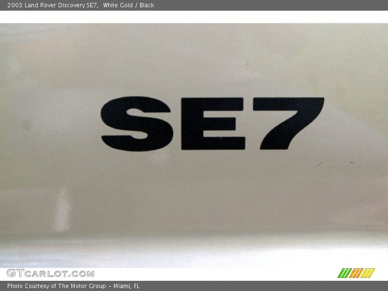White Gold / Black 2003 Land Rover Discovery SE7