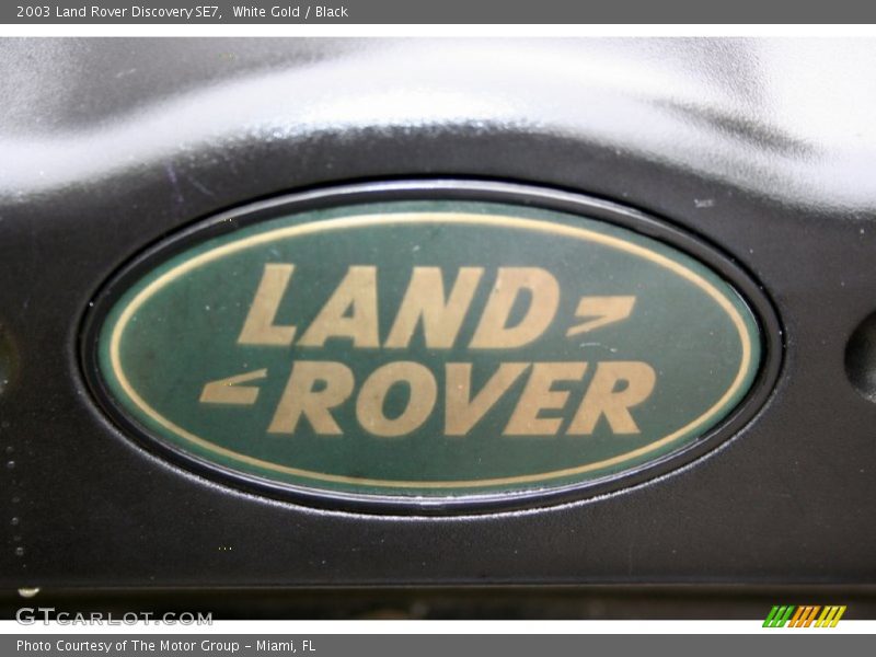 White Gold / Black 2003 Land Rover Discovery SE7