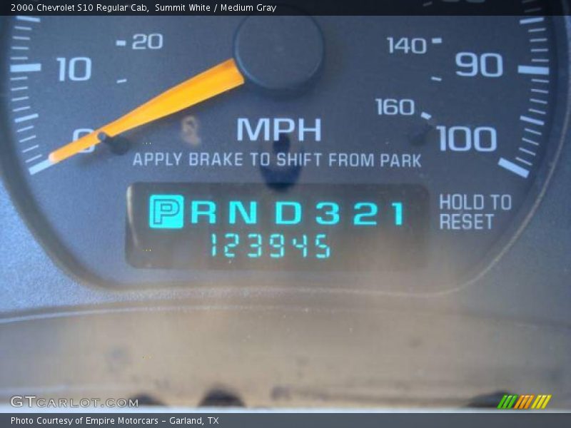 Summit White / Medium Gray 2000 Chevrolet S10 Regular Cab