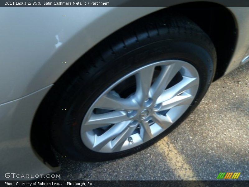 Satin Cashmere Metallic / Parchment 2011 Lexus ES 350