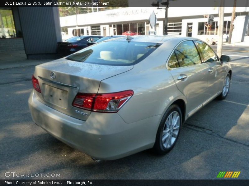 Satin Cashmere Metallic / Parchment 2011 Lexus ES 350