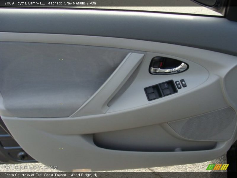 Magnetic Gray Metallic / Ash 2009 Toyota Camry LE