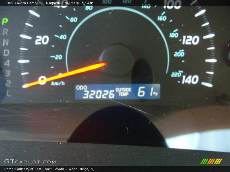 Magnetic Gray Metallic / Ash 2009 Toyota Camry LE