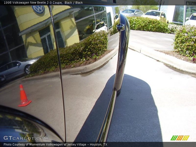 Black / Black 1998 Volkswagen New Beetle 2.0 Coupe