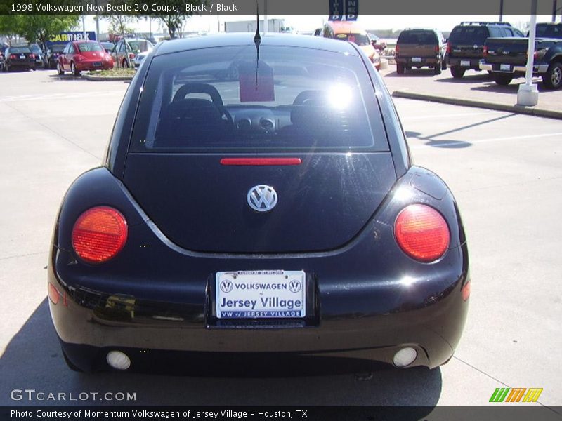 Black / Black 1998 Volkswagen New Beetle 2.0 Coupe