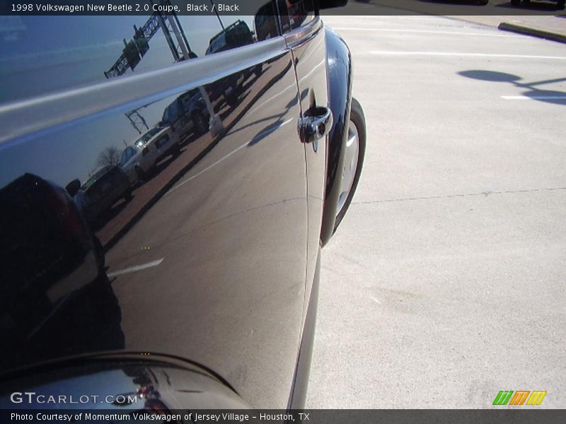 Black / Black 1998 Volkswagen New Beetle 2.0 Coupe