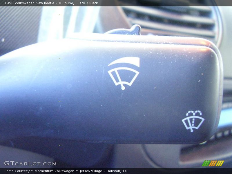 Black / Black 1998 Volkswagen New Beetle 2.0 Coupe