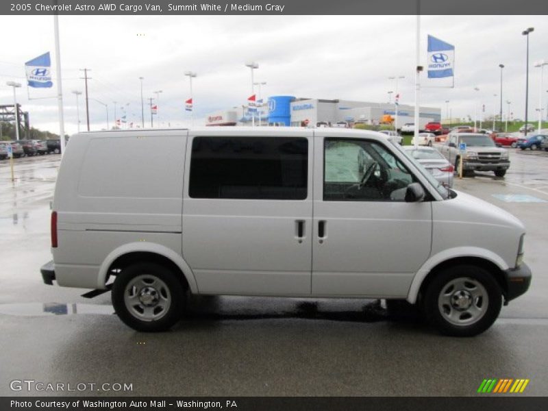 Summit White / Medium Gray 2005 Chevrolet Astro AWD Cargo Van
