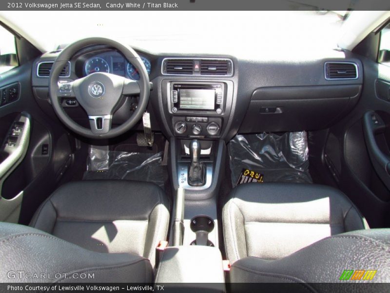 Candy White / Titan Black 2012 Volkswagen Jetta SE Sedan