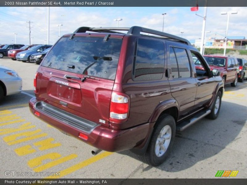 Merlot Red Pearl / Charcoal 2003 Nissan Pathfinder SE 4x4
