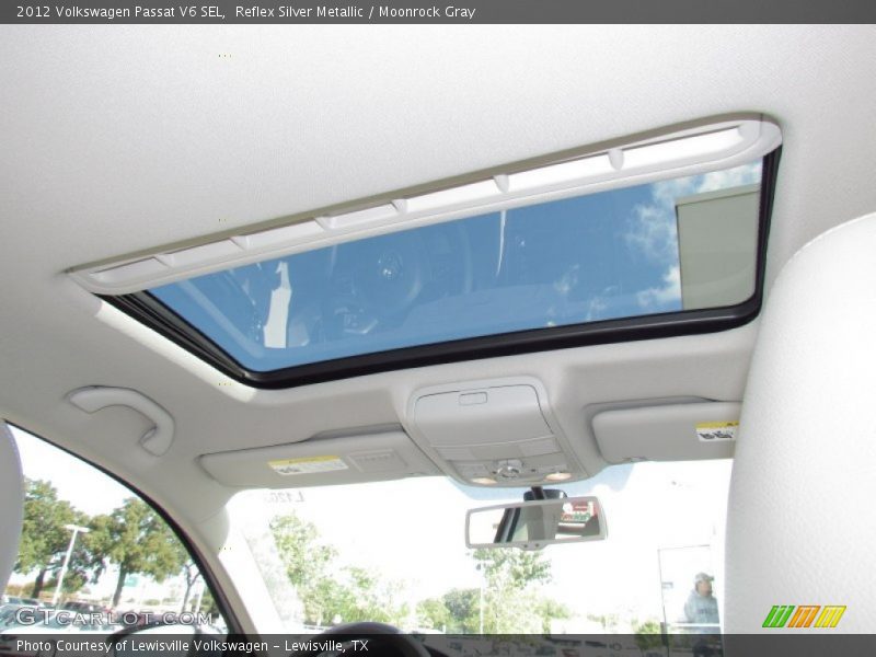 Sunroof of 2012 Passat V6 SEL