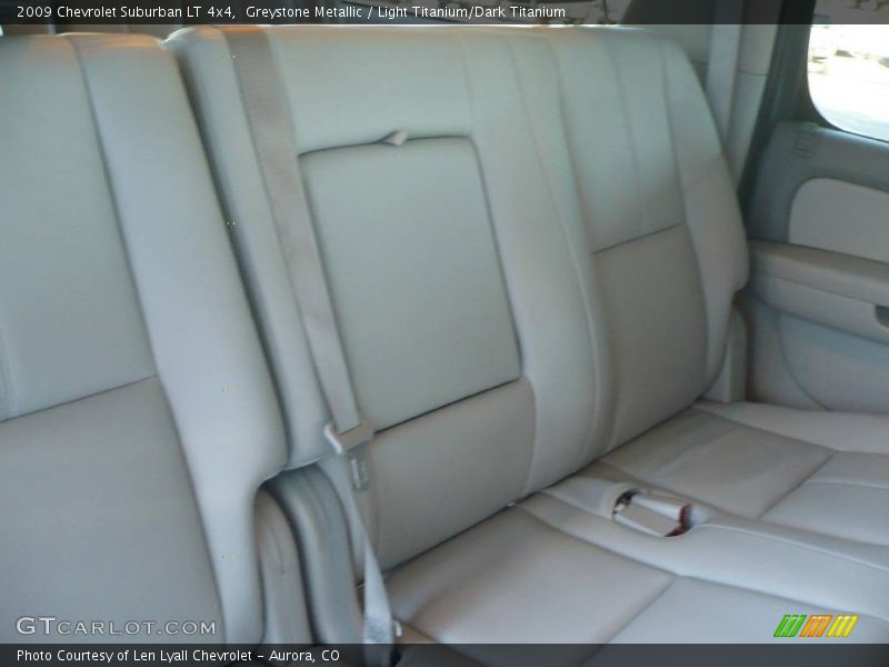 Greystone Metallic / Light Titanium/Dark Titanium 2009 Chevrolet Suburban LT 4x4
