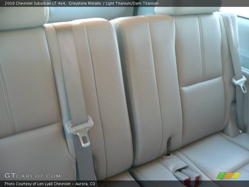Greystone Metallic / Light Titanium/Dark Titanium 2009 Chevrolet Suburban LT 4x4