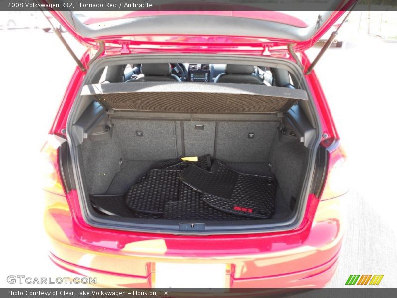 Tornado Red / Anthracite 2008 Volkswagen R32