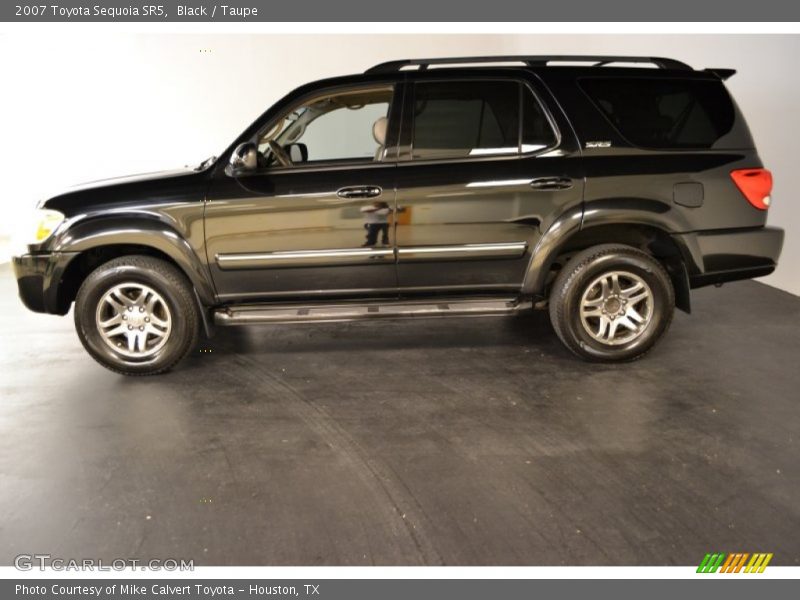 Black / Taupe 2007 Toyota Sequoia SR5