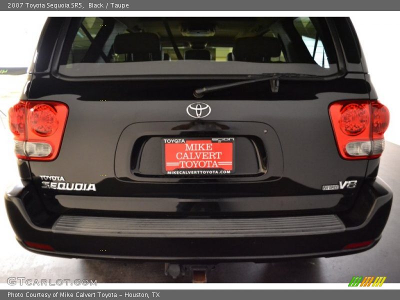 Black / Taupe 2007 Toyota Sequoia SR5