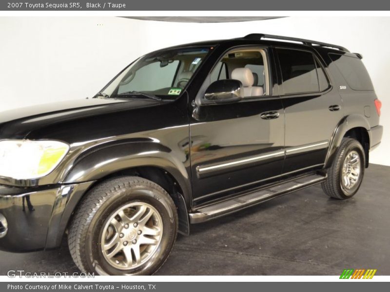 Black / Taupe 2007 Toyota Sequoia SR5