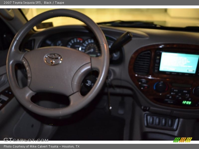 Black / Taupe 2007 Toyota Sequoia SR5