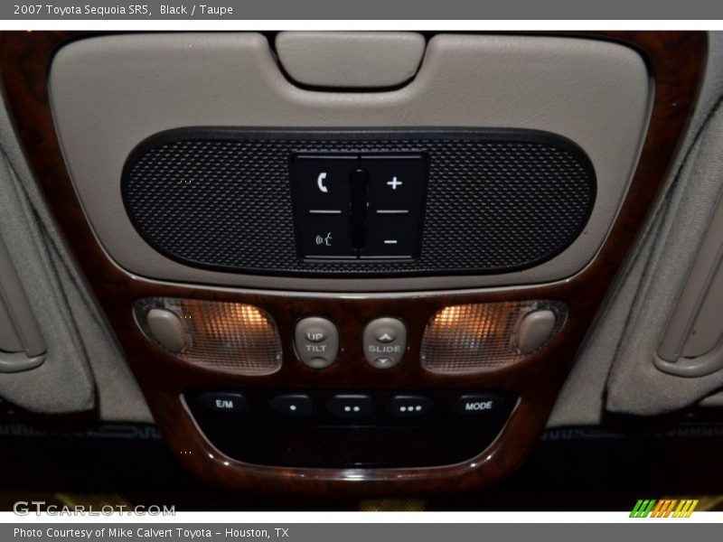 Black / Taupe 2007 Toyota Sequoia SR5