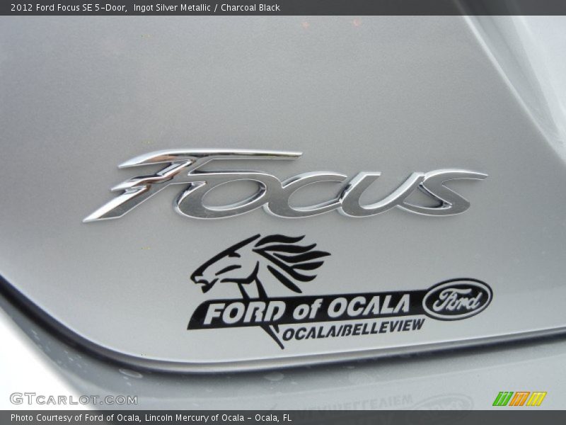 Ingot Silver Metallic / Charcoal Black 2012 Ford Focus SE 5-Door