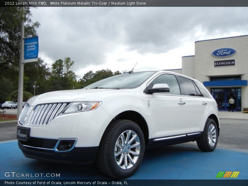 Front 3/4 View of 2012 MKX FWD