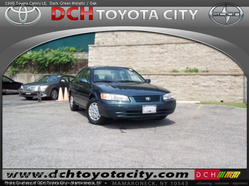Dark Green Metallic / Oak 1998 Toyota Camry LE