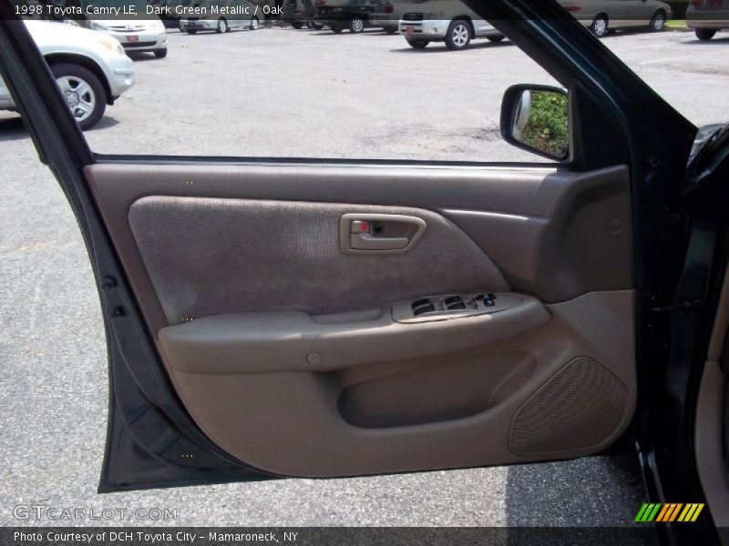 Dark Green Metallic / Oak 1998 Toyota Camry LE