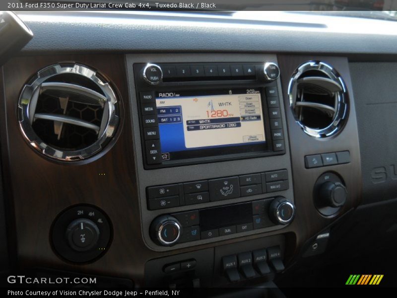 Tuxedo Black / Black 2011 Ford F350 Super Duty Lariat Crew Cab 4x4