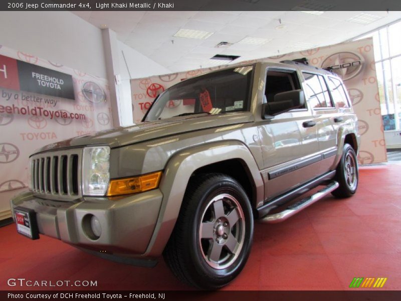 Light Khaki Metallic / Khaki 2006 Jeep Commander 4x4