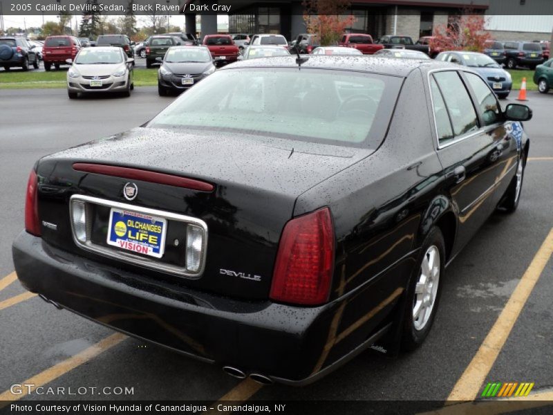 Black Raven / Dark Gray 2005 Cadillac DeVille Sedan