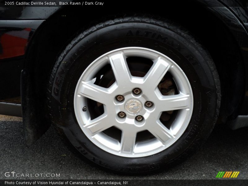 Black Raven / Dark Gray 2005 Cadillac DeVille Sedan
