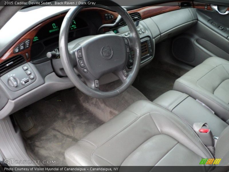 Black Raven / Dark Gray 2005 Cadillac DeVille Sedan