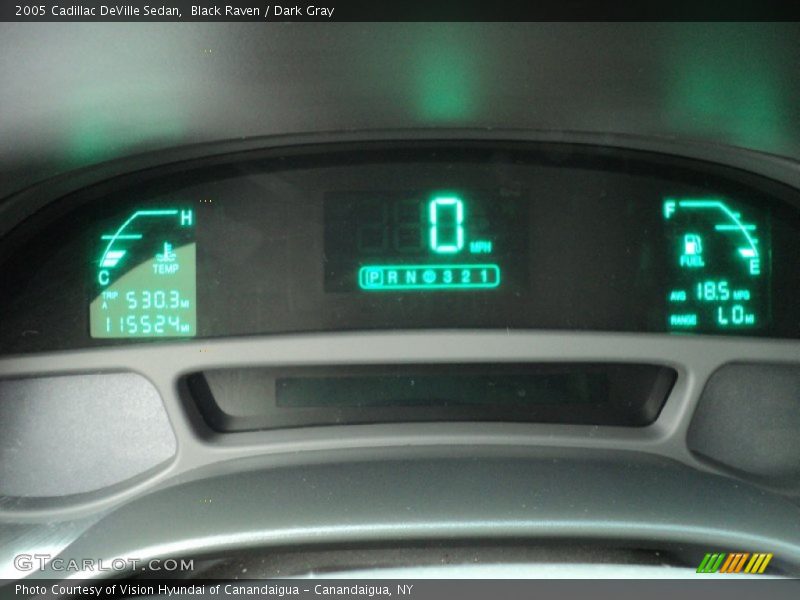 Black Raven / Dark Gray 2005 Cadillac DeVille Sedan