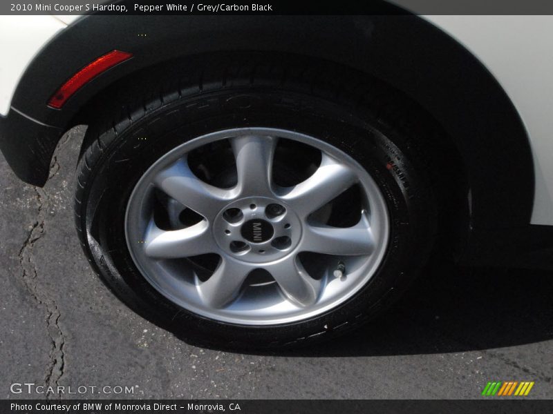 Pepper White / Grey/Carbon Black 2010 Mini Cooper S Hardtop