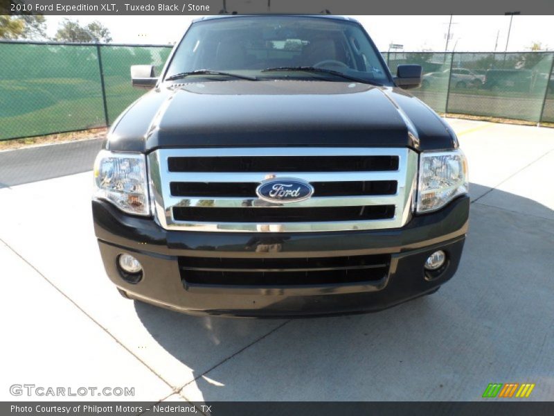 Tuxedo Black / Stone 2010 Ford Expedition XLT
