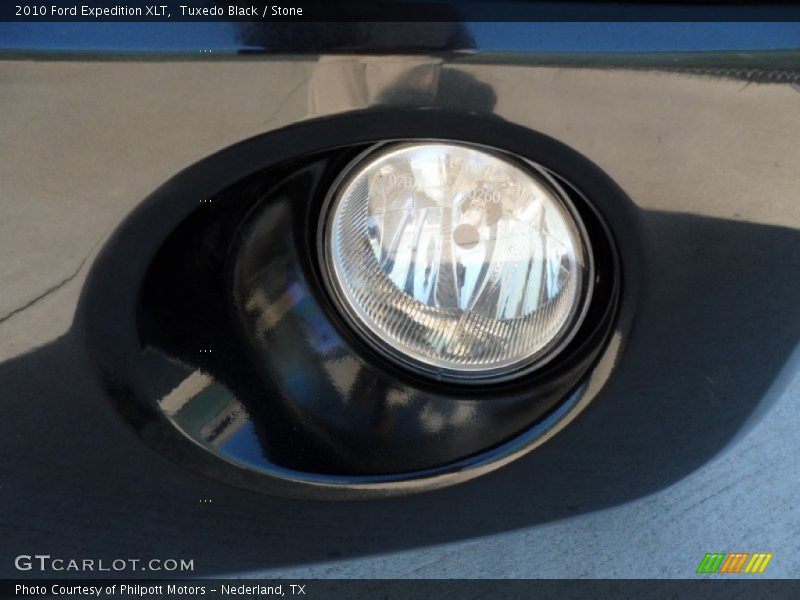 Tuxedo Black / Stone 2010 Ford Expedition XLT