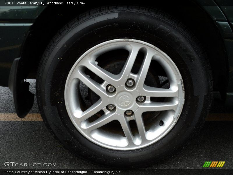 Woodland Pearl / Gray 2001 Toyota Camry LE