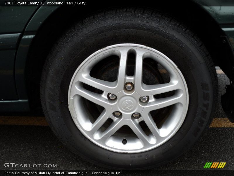 Woodland Pearl / Gray 2001 Toyota Camry LE
