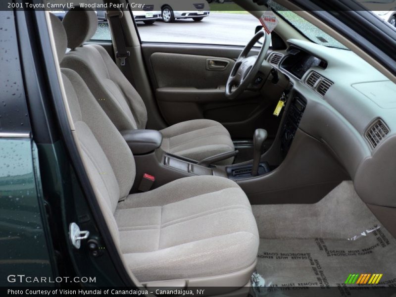Woodland Pearl / Gray 2001 Toyota Camry LE