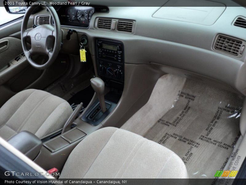 Woodland Pearl / Gray 2001 Toyota Camry LE